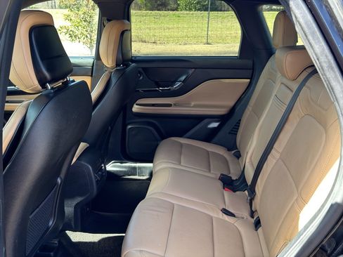 Used 2020 Lincoln Corsair Reserve w/ Equipment Group 201A image 13