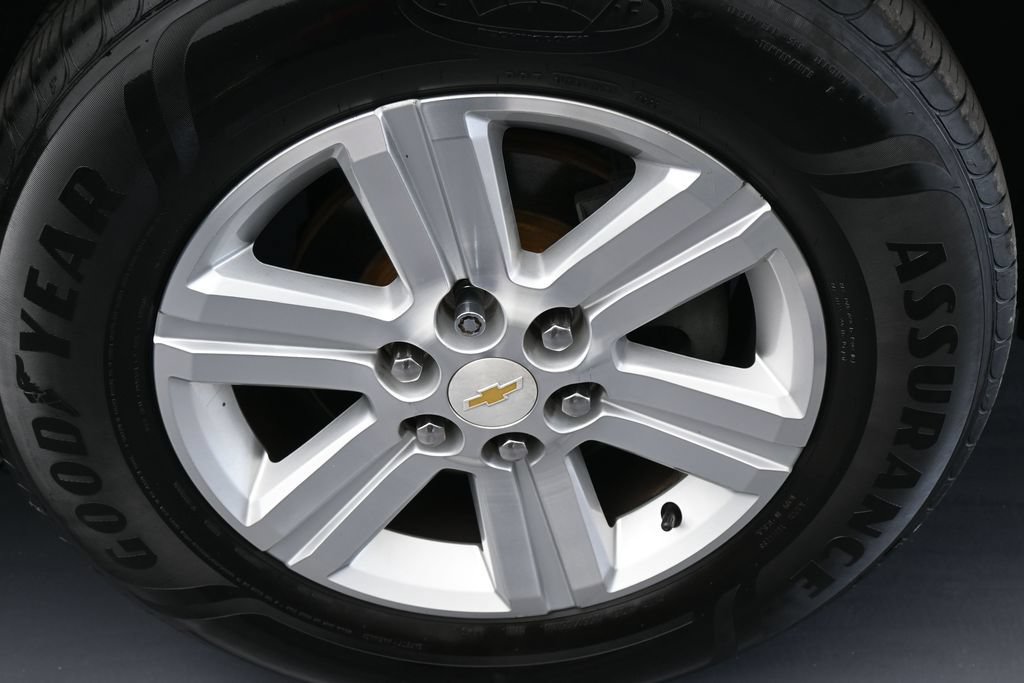 Used 2013 Chevrolet Traverse LT FWD image 46