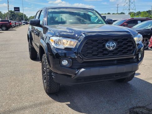Used 2019 Toyota Tacoma 4x4 Double Cab image 18