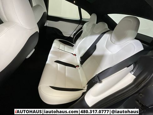 Used 2022 Tesla Model S Plaid image 19