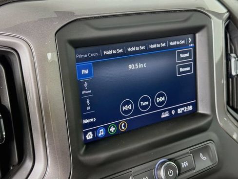 Used 2021 Chevrolet Silverado 1500 Custom Trail Boss AWD/4WD image 14