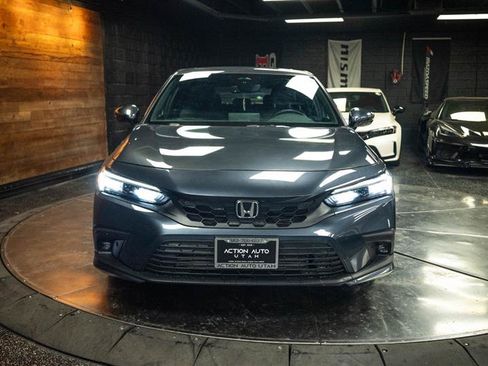 Used 2024 Honda Civic Sport Touring image 4