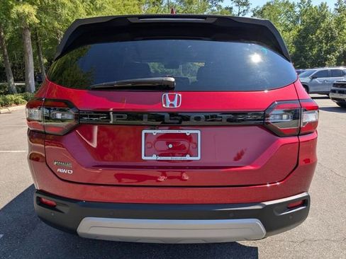 Certified 2025 Honda Pilot EX-L image 9