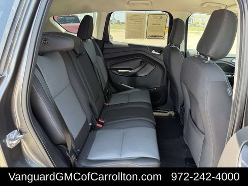 Used 2018 Ford Escape SE w/ SE Sync 3 Package FWD image 31