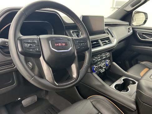 Used 2023 GMC Yukon AT4 AWD/4WD image 10