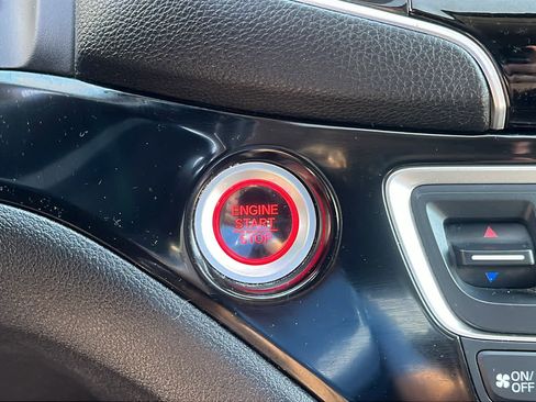 Used 2019 Honda Pilot Touring image 21