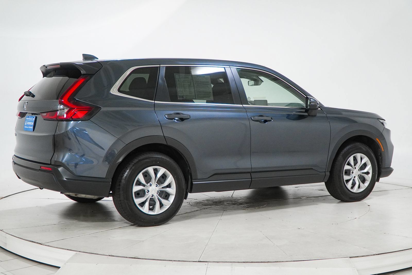 Used 2025 Honda CR-V LX image 11