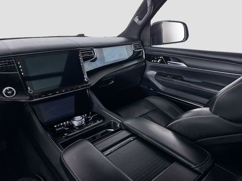 Used 2024 Jeep Grand Wagoneer Series II w/ Quick Order Packagew 28T image 16