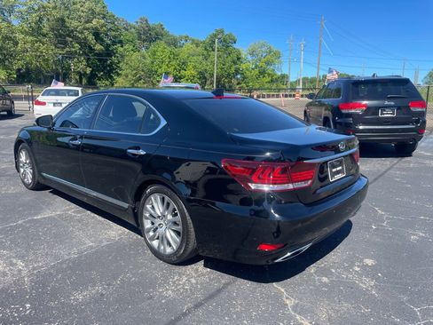 Used 2015 Lexus LS 460 L w/ Ultra Luxury Package RWD image 4