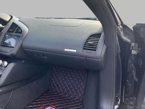 Used 2011 Audi R8 V10 AWD/4WD image 17