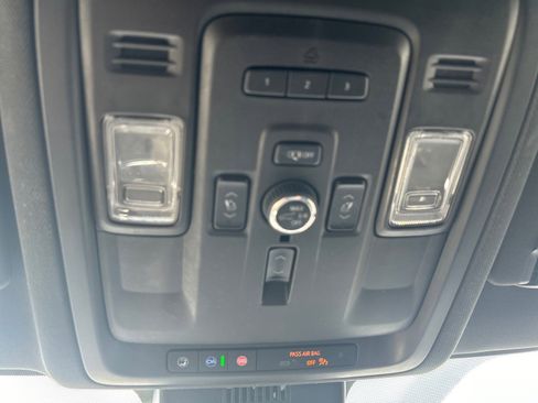 Used 2023 Chevrolet Tahoe Premier image 16