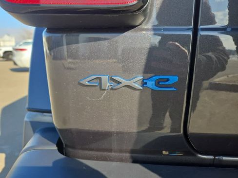 Used 2024 Jeep Wrangler Sport S w/ Convenience Group image 8