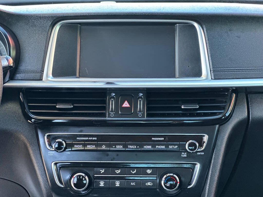 Used 2020 Kia Optima LX FWD image 11