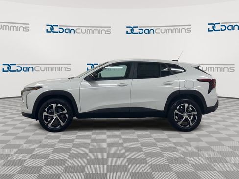 New 2026 Chevrolet Trax RS image 5