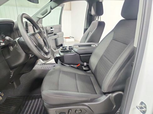 Used 2024 Chevrolet Silverado 1500 Custom image 19
