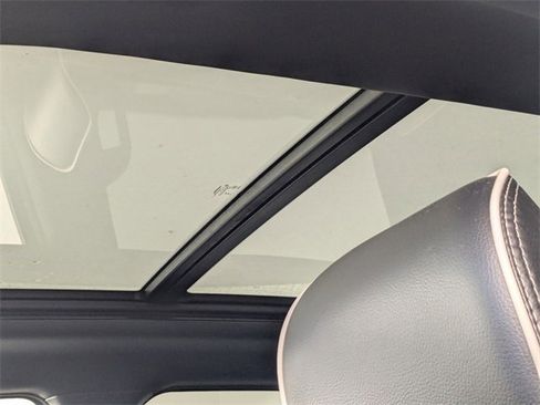 Certified 2025 RAM 1500 Laramie w/ Night Edition image 13