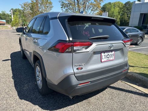 Used 2023 Toyota RAV4 LE image 20