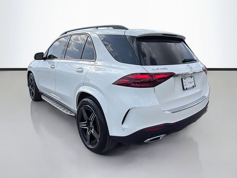 Used 2025 Mercedes-Benz GLE 450 4MATIC w/ AMG Line Exterior image 3