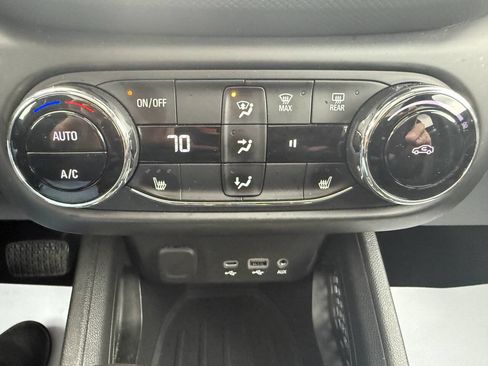 Used 2022 Chevrolet TrailBlazer ACTIV w/ Sun and Liftgate Package FWD image 25