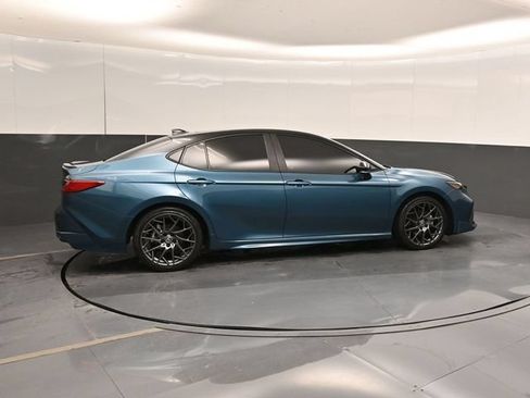 Used 2025 Toyota Camry XSE FWD image 4
