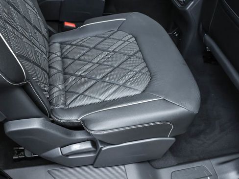 New 2026 Volkswagen Atlas SEL Premium R-Line image 40