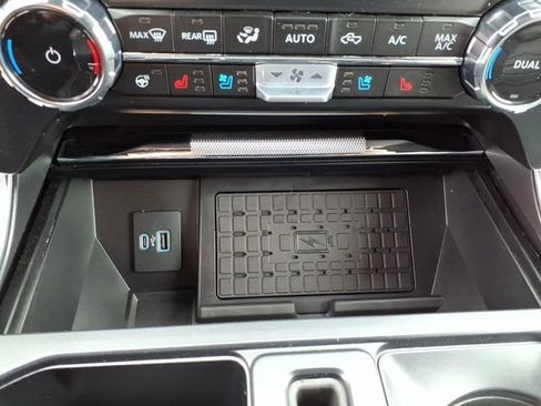 Used 2024 Ford F150 Platinum w/ Equipment Group 702A High image 21