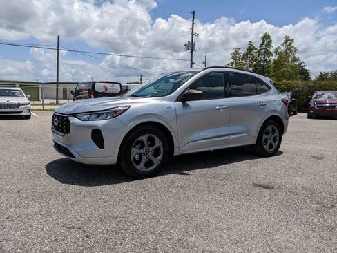Certified 2023 Ford Escape ST-Line w/ Tech Pack #1 FWD image 8