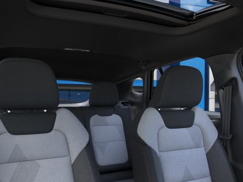 New 2026 Chevrolet Trax RS w/ Sunroof Package FWD image 24