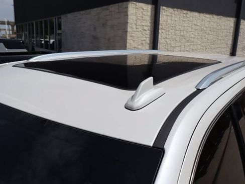 Used 2024 GMC Yukon Denali RWD image 4