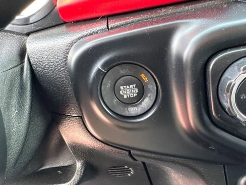 Used 2019 Jeep Wrangler Unlimited Rubicon w/ Dual Top Group image 13