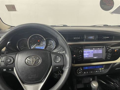 Used 2016 Toyota Corolla LE FWD image 15