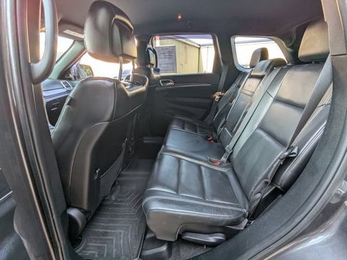 Used 2017 Jeep Grand Cherokee Limited AWD/4WD image 8