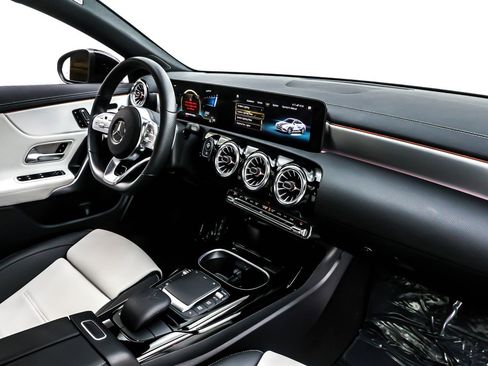 Used 2022 Mercedes-Benz CLA 35 AMG 4MATIC image 17