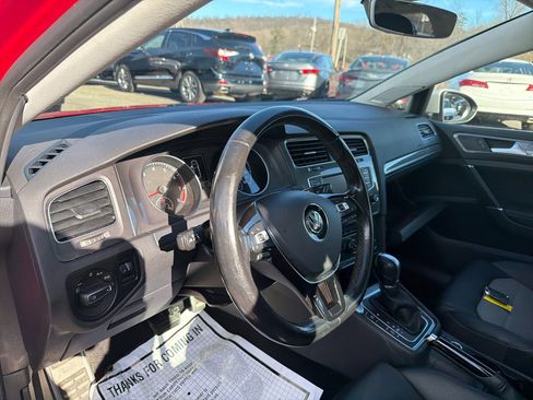 Used 2017 Volkswagen Golf Alltrack SEL image 18