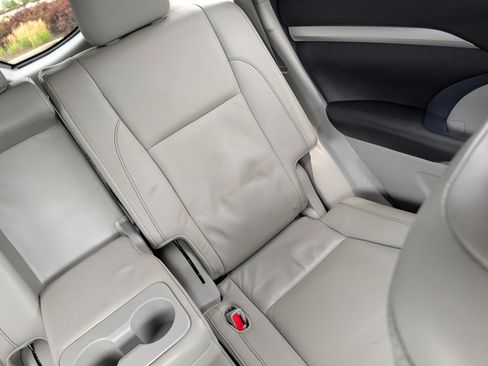 Used 2015 Toyota Highlander XLE AWD/4WD image 14