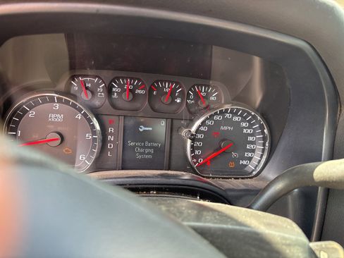 Used 2017 Chevrolet Silverado 1500 Custom w/ Custom Convenience Package image 2