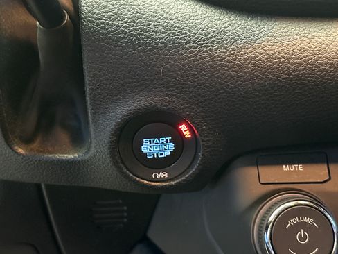 Used 2023 Dodge Durango AWD image 22
