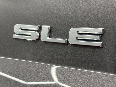 Used 2017 GMC Yukon SLE w/ HD Trailering Package image 32