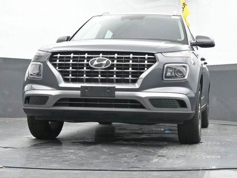 Used 2025 Hyundai Venue SEL image 46