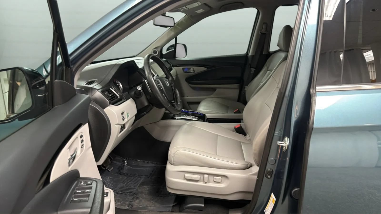 Used 2018 Honda Pilot Touring image 21