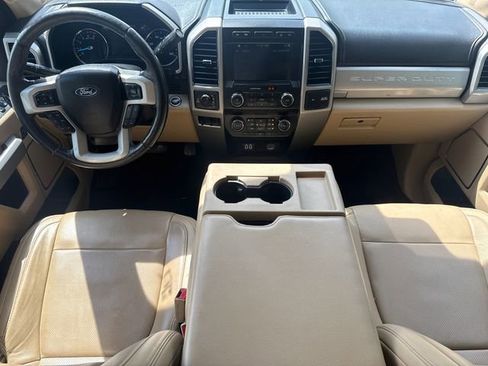 Used 2019 Ford F250 Lariat w/ Lariat Ultimate Package AWD/4WD image 11