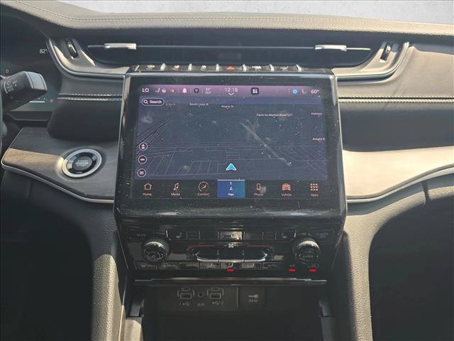 Used 2023 Jeep Grand Cherokee Limited RWD image 15