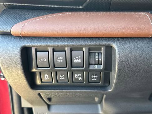 Used 2022 Subaru Forester Touring image 27