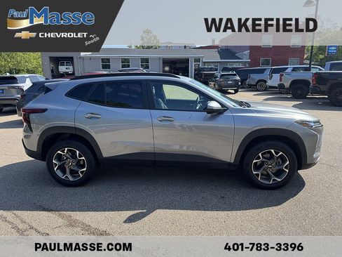 Certified 2024 Chevrolet Trax LT w/ Driver Confidence Package FWD image 4