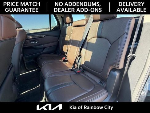 Used 2023 Honda Pilot Elite image 15