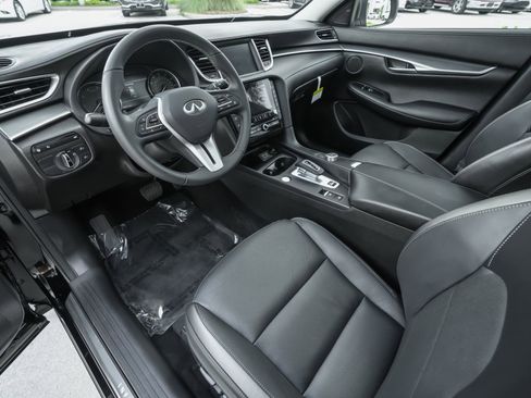 Used 2025 INFINITI QX50 Luxe image 5