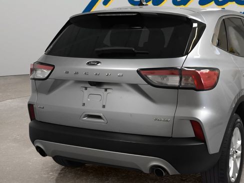 Used 2022 Ford Escape SE AWD/4WD image 3