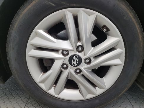 Used 2019 Hyundai Elantra Value Edition FWD image 31