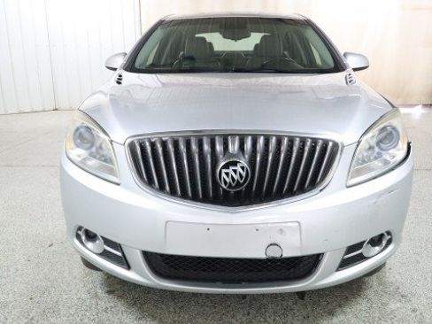 Used 2013 Buick Verano FWD image 7
