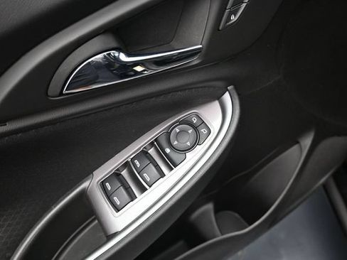 Used 2024 Chevrolet Malibu LT FWD image 13